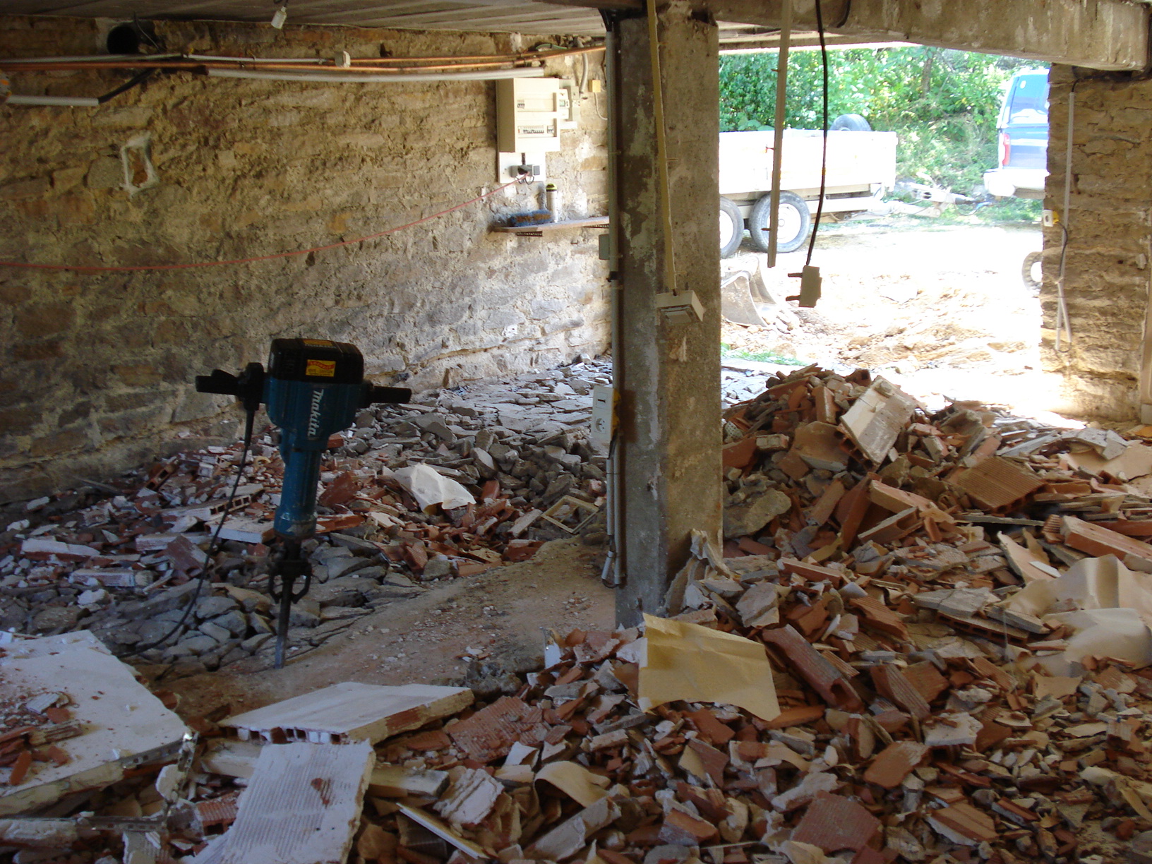 Démolition à Coulommiers-la-Tour